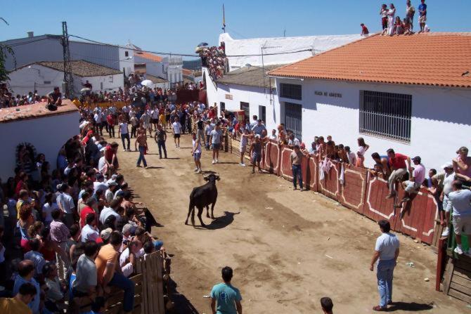 La Era De San Blas Фуэнтес-де-Леон Экстерьер фото